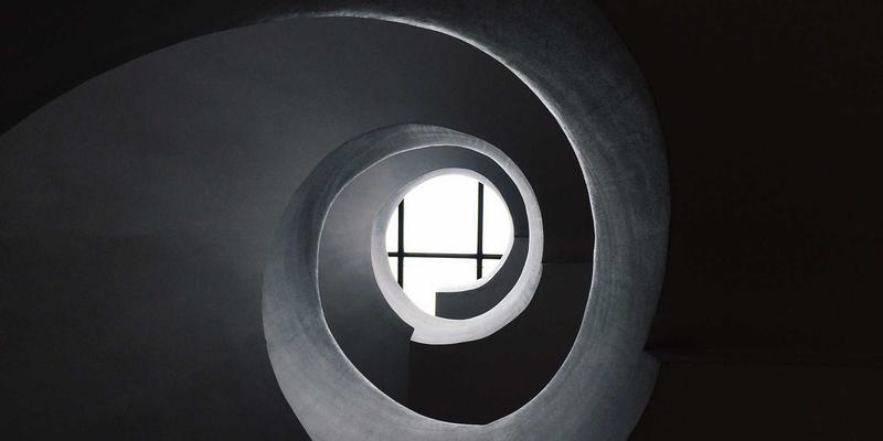 ETF投资全攻略：在牛币网三步筛选低成本、高流动性指数基金