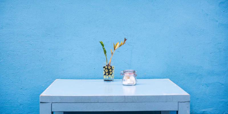 期权期货是什么？牛币网详解衍生品基础与个人投资组合对冲策略